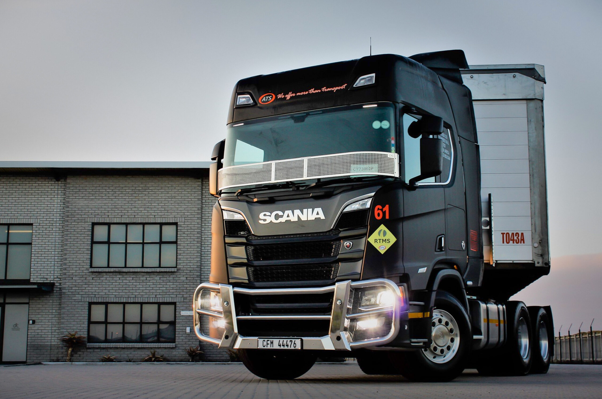 Reliable Freight Logistics Support Network